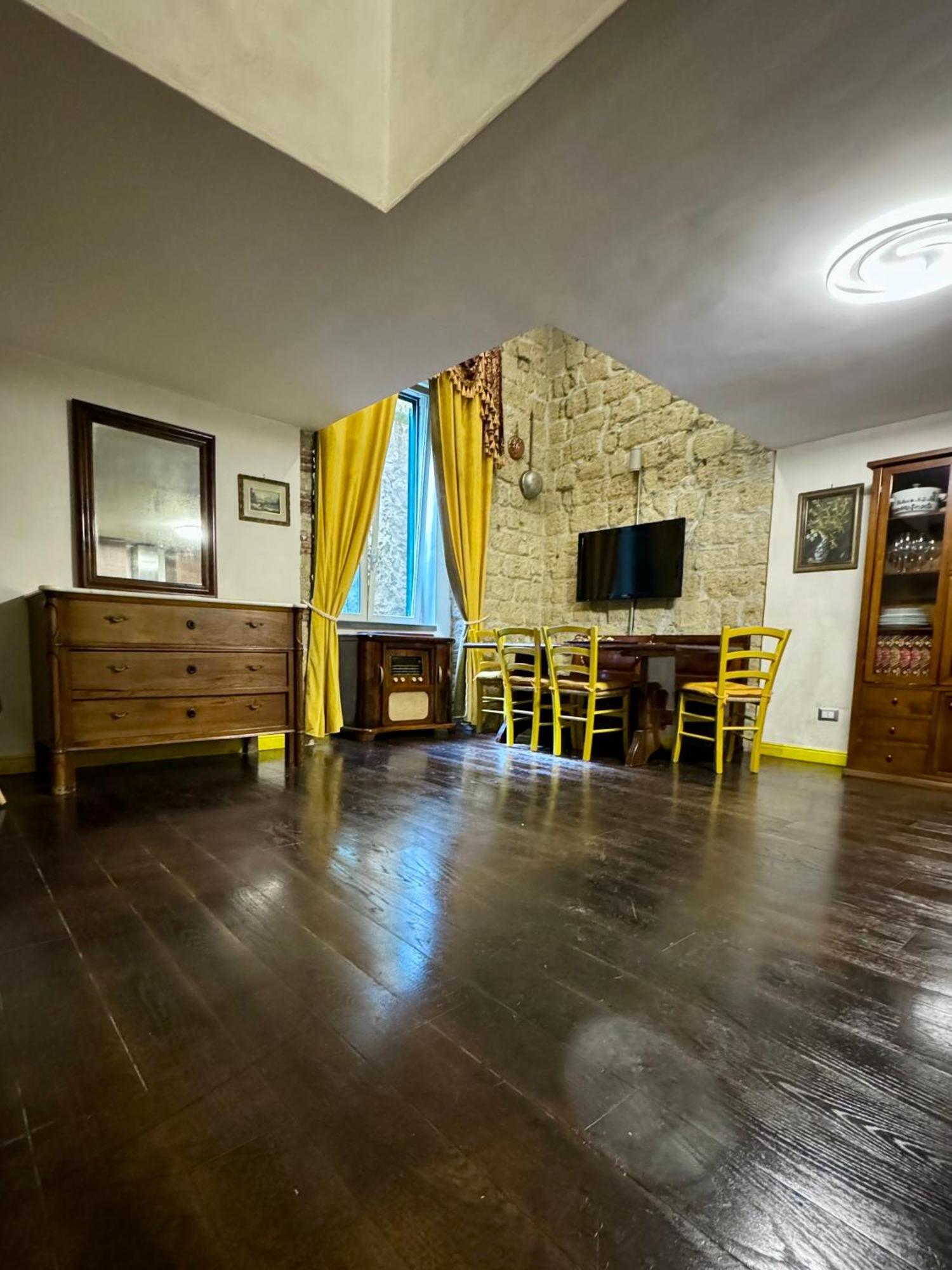 Апартаменты Carlito'S House- Un'Intera Casa Al Centro Storico Неаполь Экстерьер фото