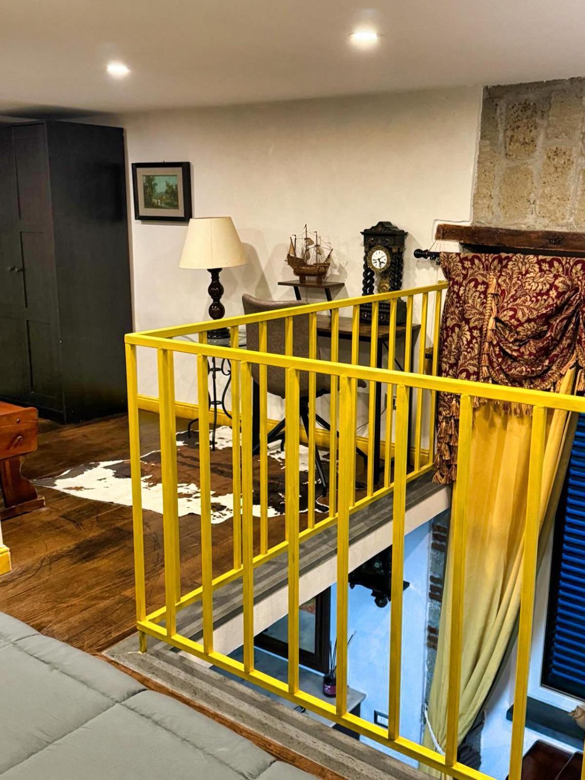 Апартаменты Carlito'S House- Un'Intera Casa Al Centro Storico Неаполь Экстерьер фото
